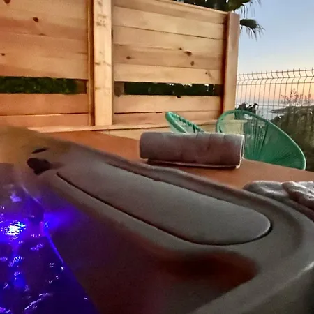 Detente Cote D'azur, Piscine Et Privatifs