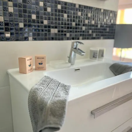 Vila Detente Cote D'azur, Piscine Et Privatifs *